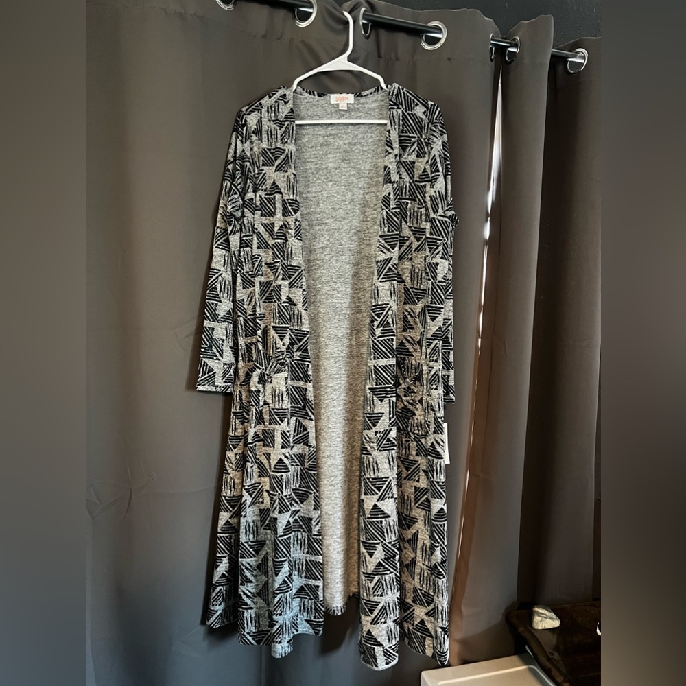 NWT Lularoe “Elegant collection” Sarah duster cardigan